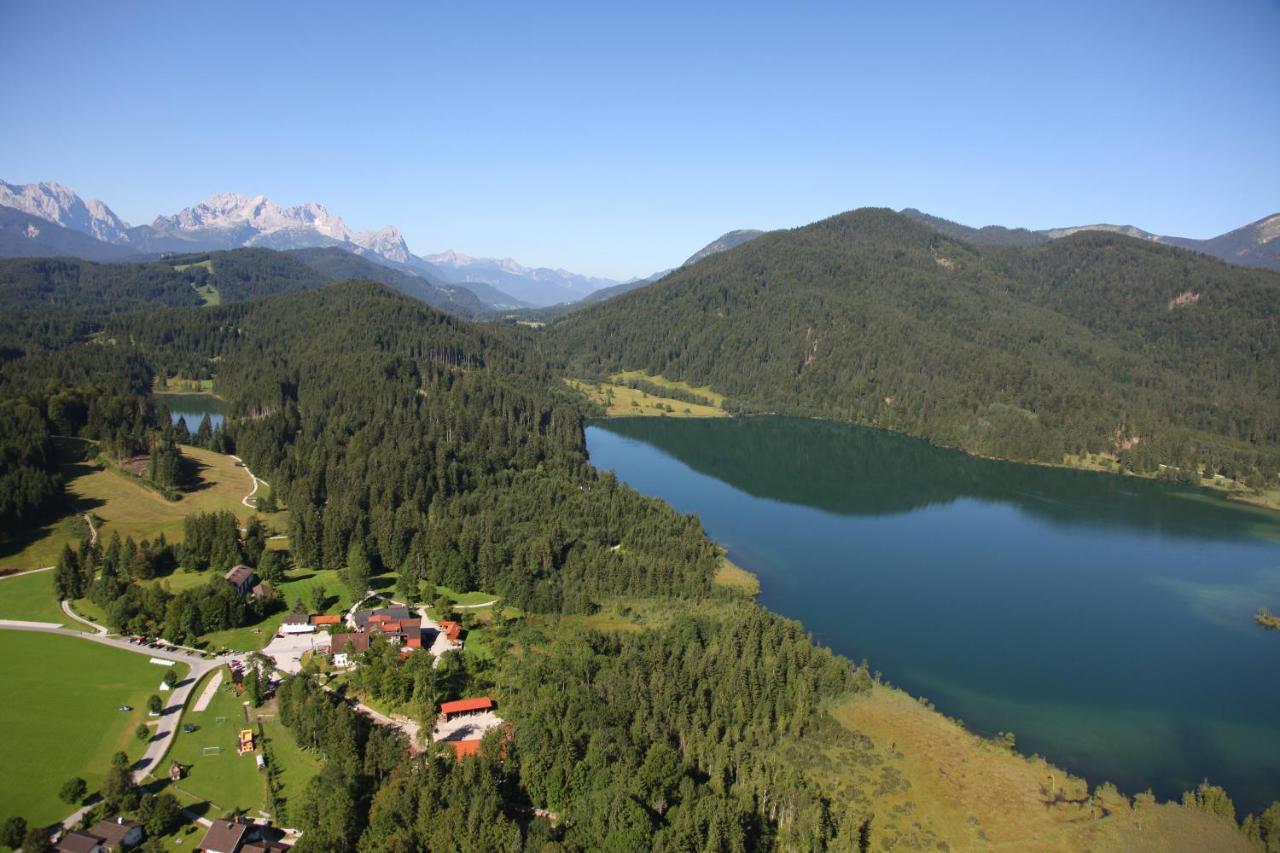 Ferienhotel Barmsee Krün エクステリア 写真