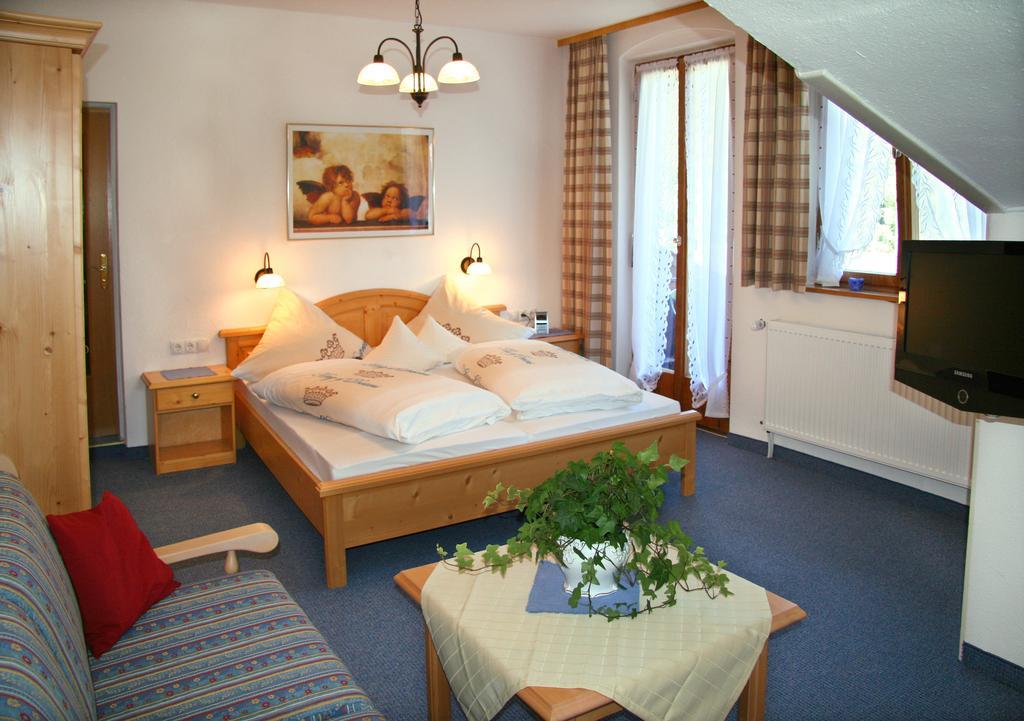 Ferienhotel Barmsee Krün エクステリア 写真